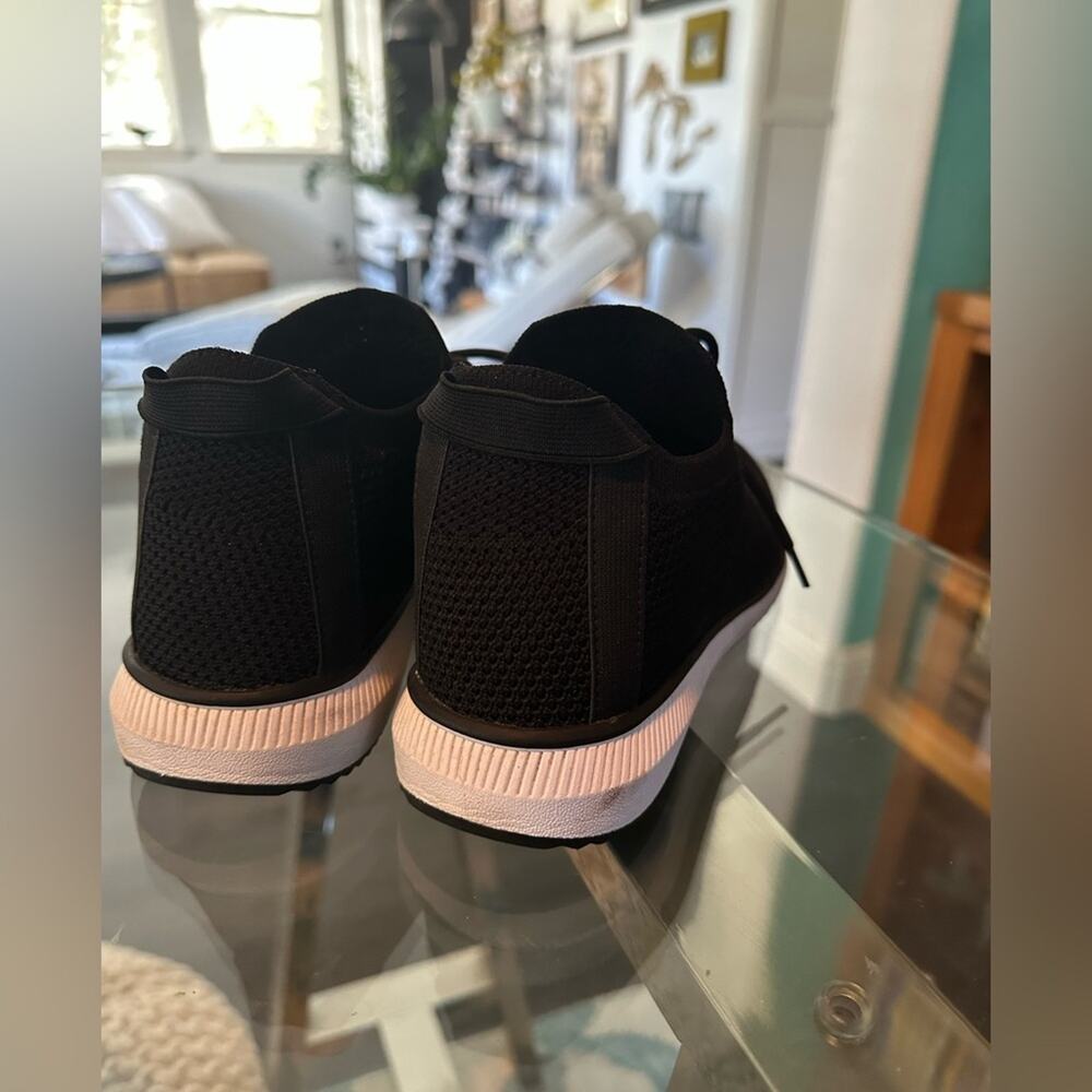 Eileen Fisher black sneakers, size 8 - Picture 7 of 11